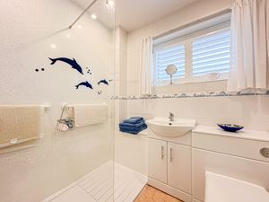 Photo 11- click for photo gallery